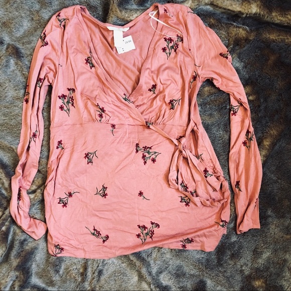 H&M maternity top - Picture 1 of 4